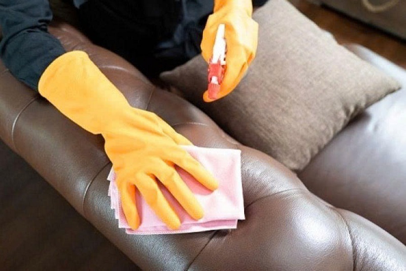 Vệ sinh sofa tại nhà